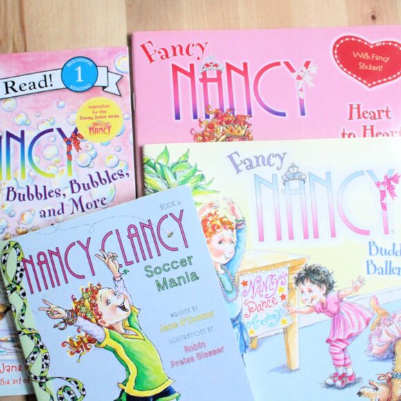 Set of 5 Fancy Nancy/Nancy Clancy Paperback Children's Books - Picture 1 of 4